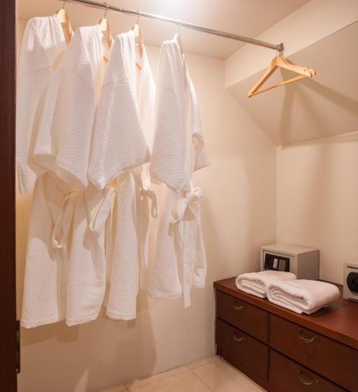 リゾートホテル Achawalai Residence Village By Song