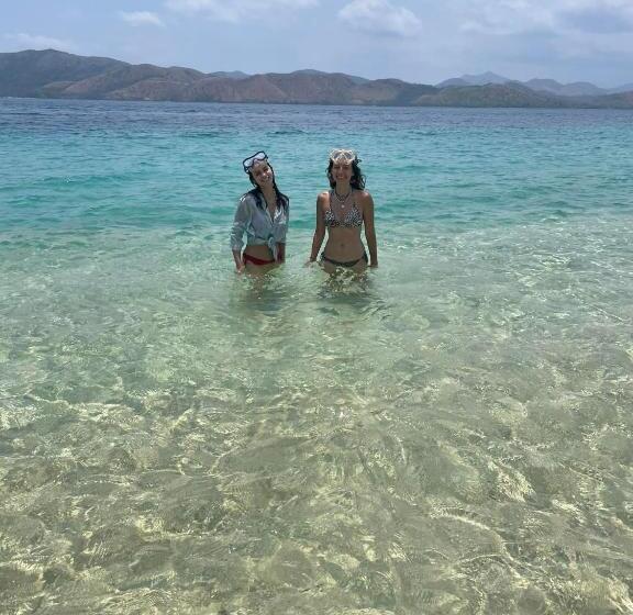 استراحتگاه Borac Bay View