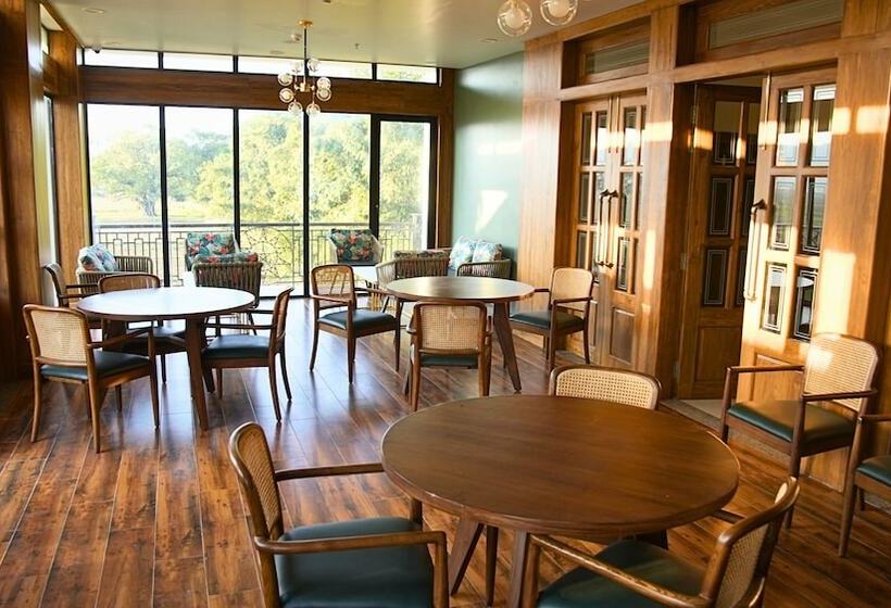 אתר נופש Mystique Mayong