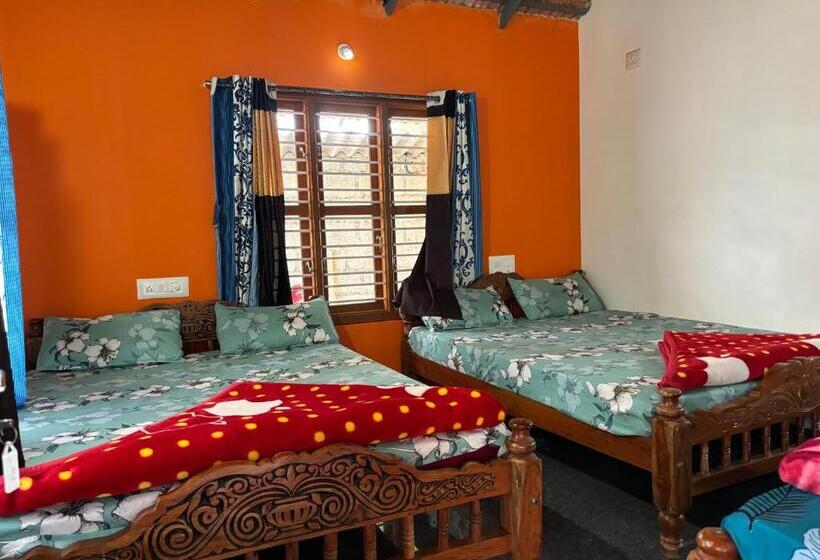 منتجع Siri Vismaya Home Stay