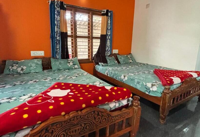 منتجع Siri Vismaya Home Stay