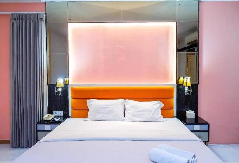 Sans Hotel International Surabaya