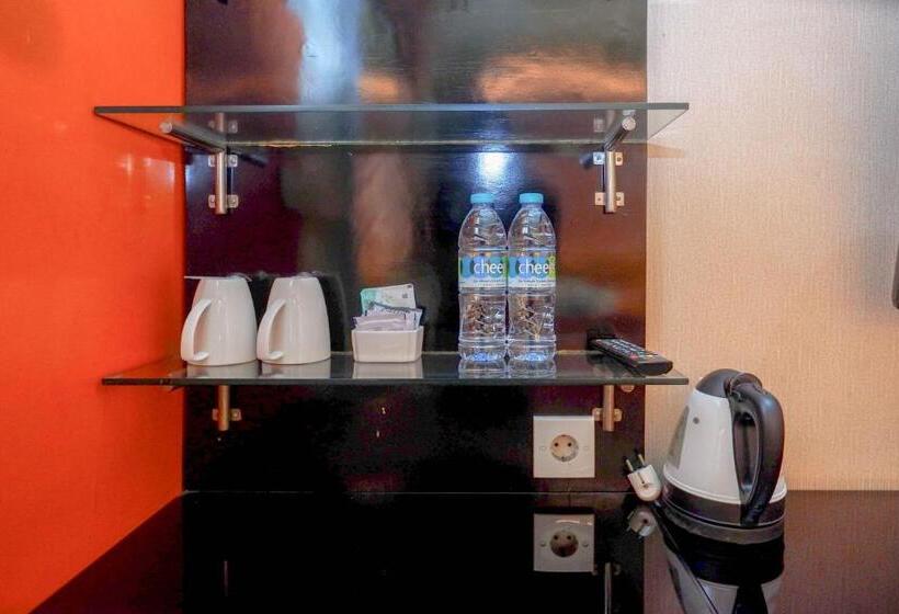 Sans Hotel International Surabaya