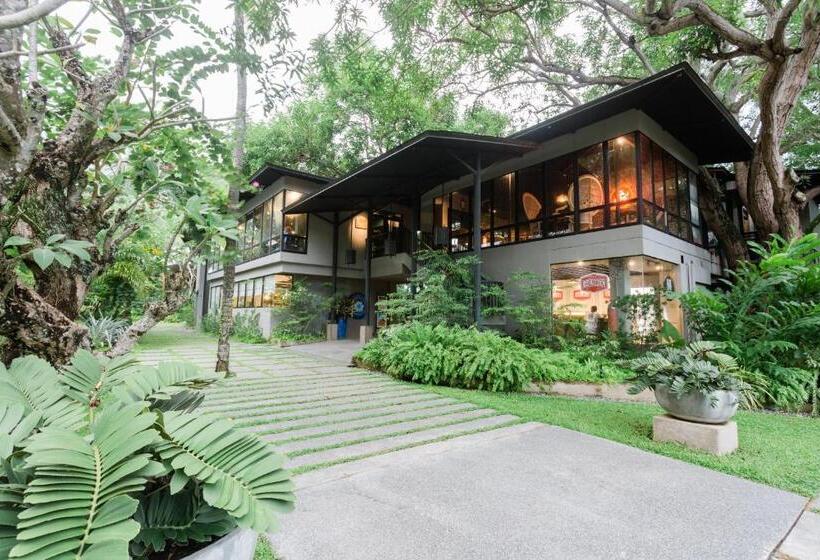 The Henry Resort Dumaguete