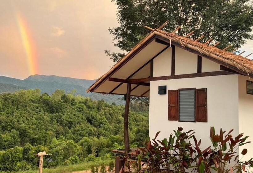 Utopua Resort ยูโทปัวว์ รีสอร์ท