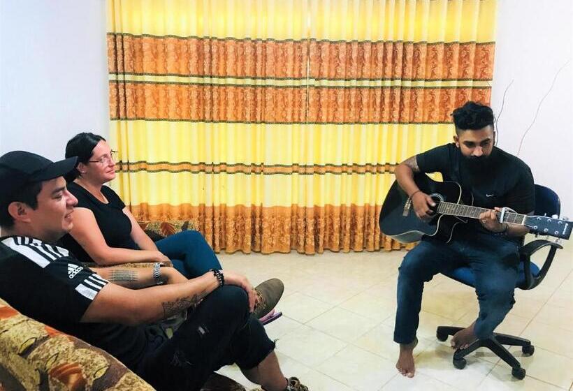 호스텔 Grand Refuge Holiday Rooms