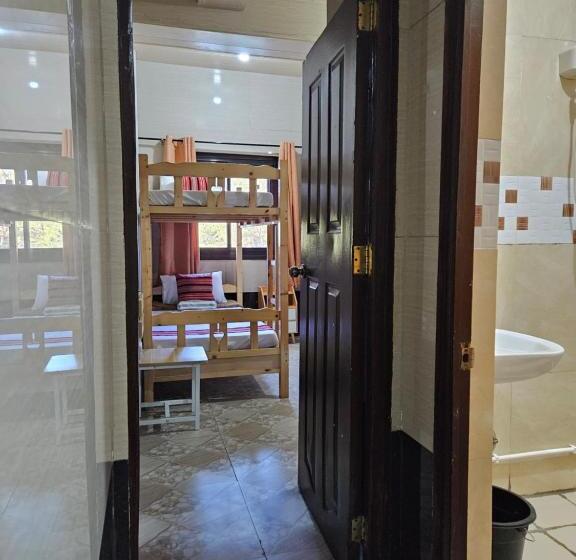 هاستل The Gather Inn Room Rentals   Baguio City
