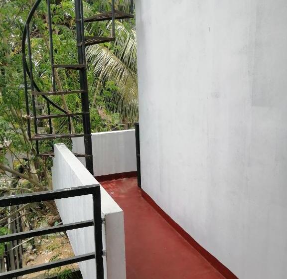 فندق صغير Vishna Guest, Batticaloa