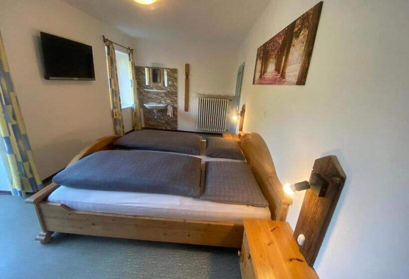 הוסטל Zimmer 2 Am Manötscherhof