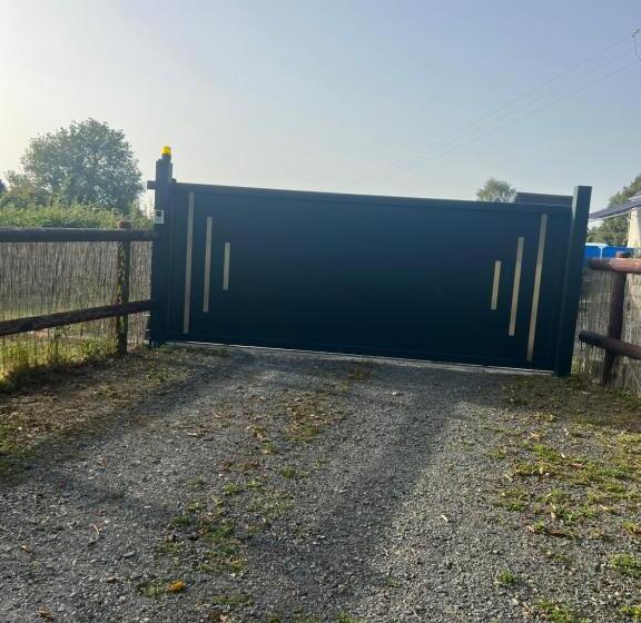 민박 Chambre Chez Thomas