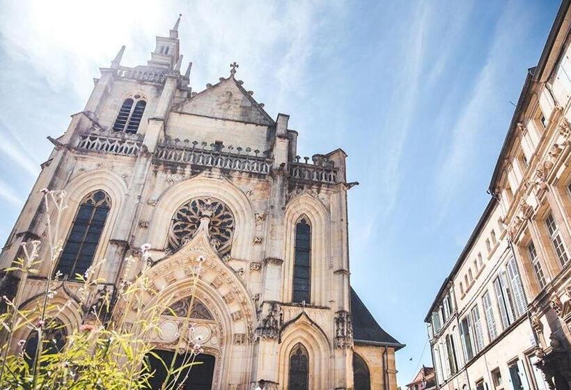 צימר Chateau Bourgeoisie