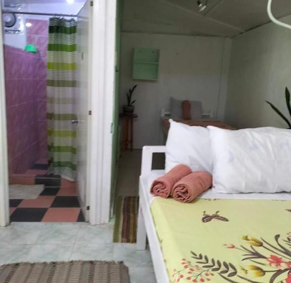 تختخواب و صبحانه The Cronin Residence