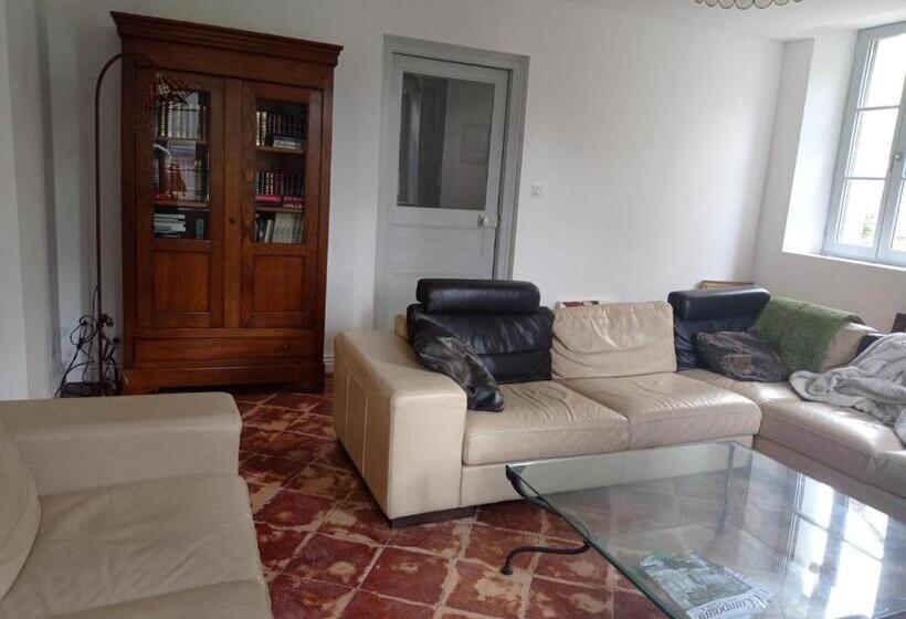 مبيت وإفطار Les Coulisses Du Château