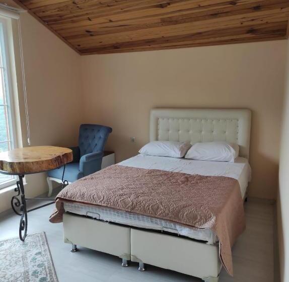 Bed and Breakfast Mahura Garden Bungalove