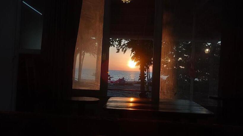 住宿加早餐 Marari Blue Whale Beach House