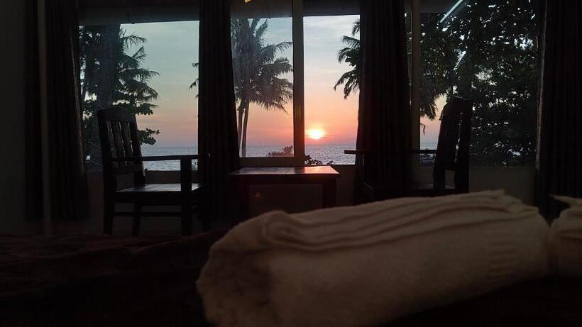 住宿加早餐 Marari Blue Whale Beach House