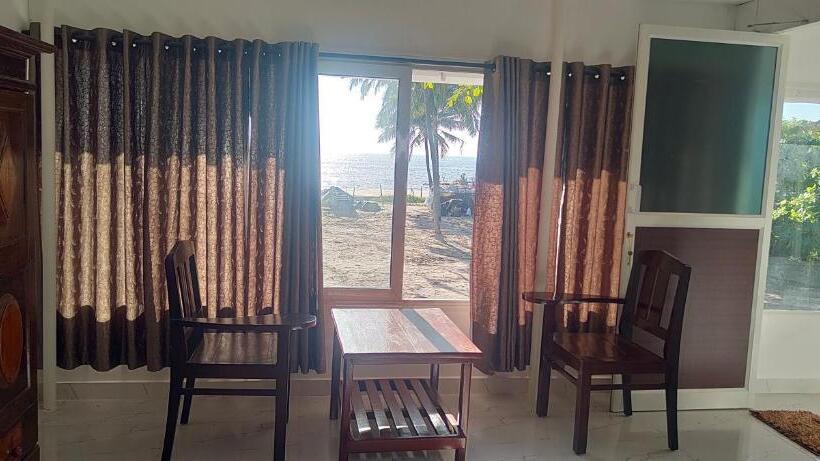 住宿加早餐 Marari Blue Whale Beach House