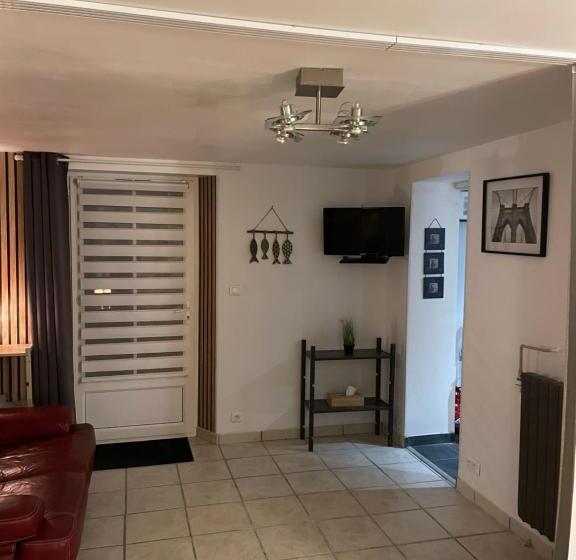 민박 Studio 3 Mn De La Plage Terrasse Vélos Proche De La Ville Fortifiée