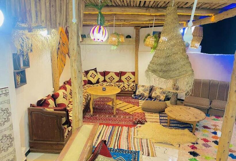 Bed and Breakfast Tizaou Guest House