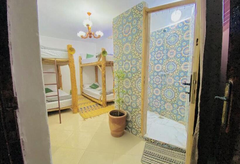 Bed and Breakfast Tizaou Guest House