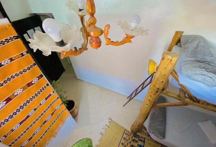 Bed and Breakfast Tizaou Guest House