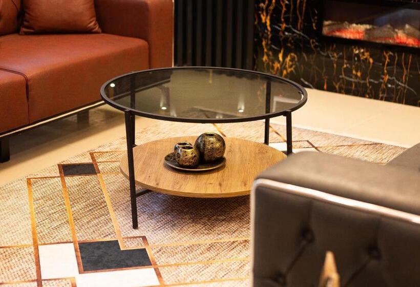 City Night Suites & Hotels