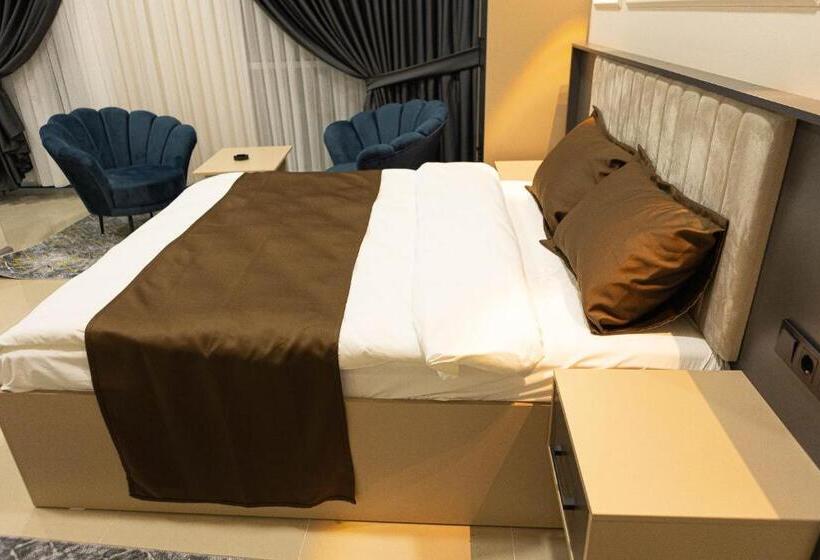 City Night Suites & Hotels