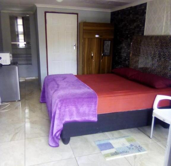 Ecos Platinum Contractors B&b