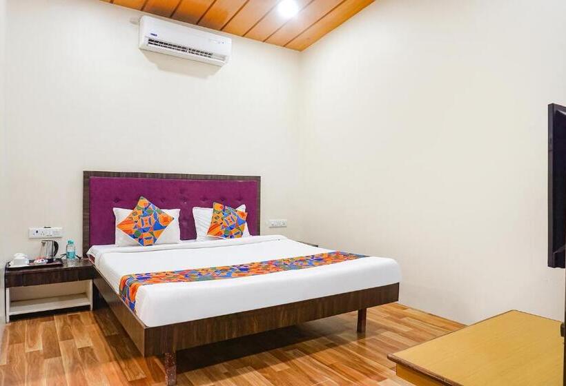 Fabhotel Lotus Resort