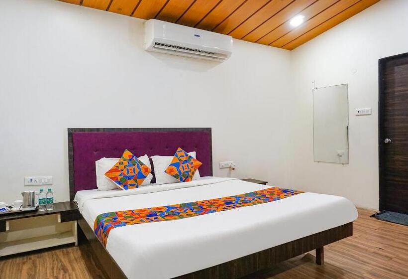 Fabhotel Lotus Resort