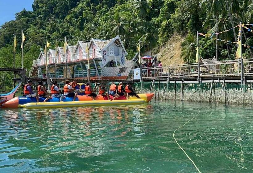 Fullo’s Seafront And Spring Resort