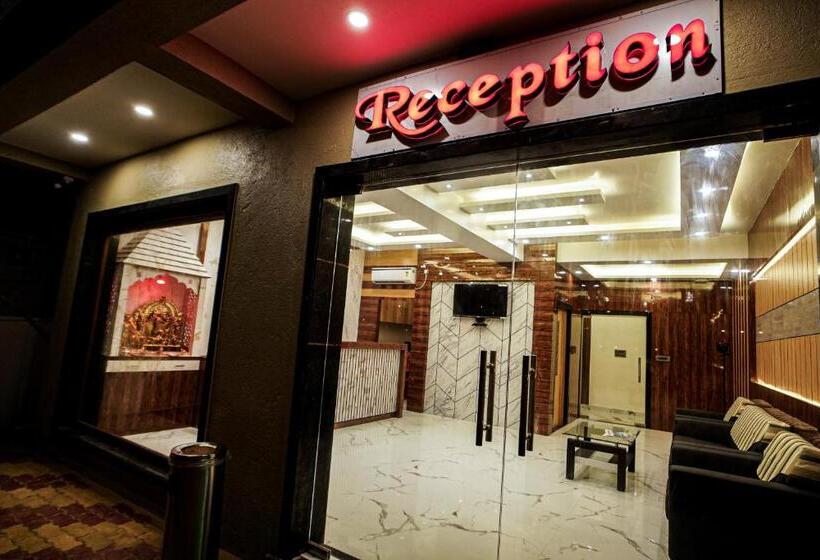 Gogol Beach Resort !! Luxury Room With Mesmerizing Sunset Views & Free Parking !!