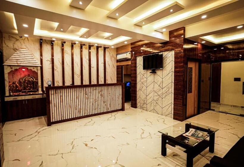 Gogol Beach Resort !! Luxury Room With Mesmerizing Sunset Views & Free Parking !!