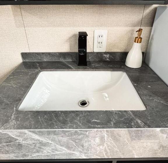 酒店 与那国むんぶステイ空港前