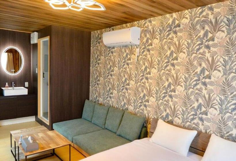 酒店 与那国むんぶステイ空港前