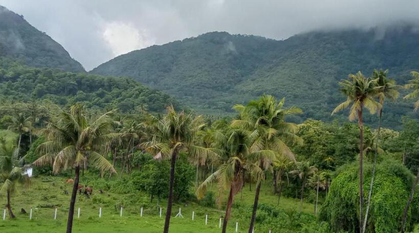 Отель Amma Inn Highway