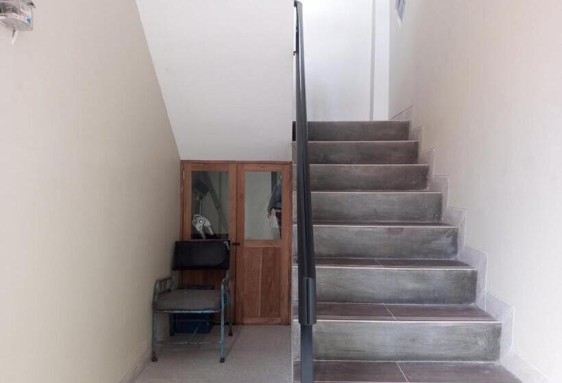 فندق Capital O 93116 Srawung Family Homestay Syariah