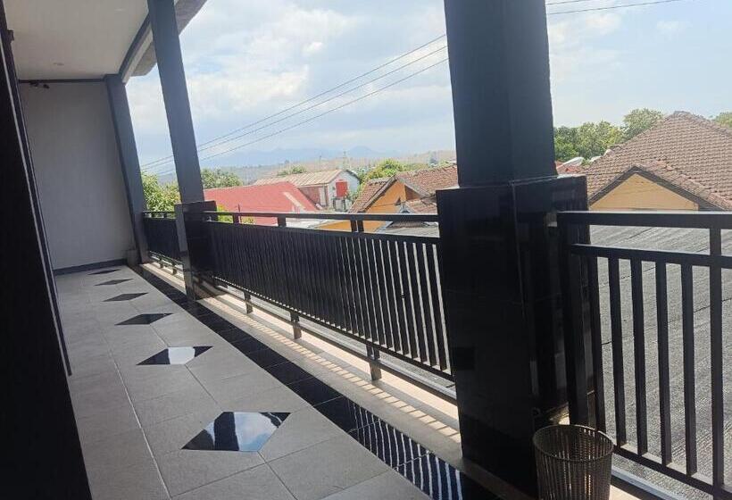 Отель Capital O 93118 Asera Homestay