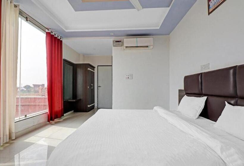 בית מלון כפרי Collection O Sheela Resort