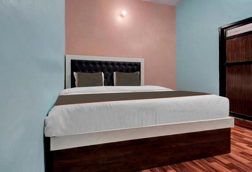 ホテル Collection O The Legent