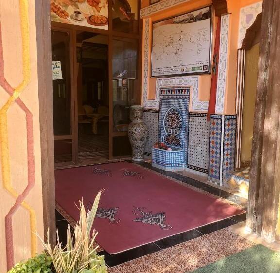 Капсульный Oтель El Menzeh Foundation