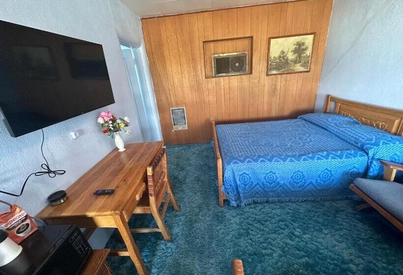 فنادق الكبسولة Maverick Motel