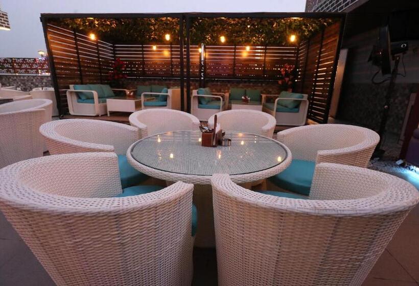 هتل Crown Ceremonies