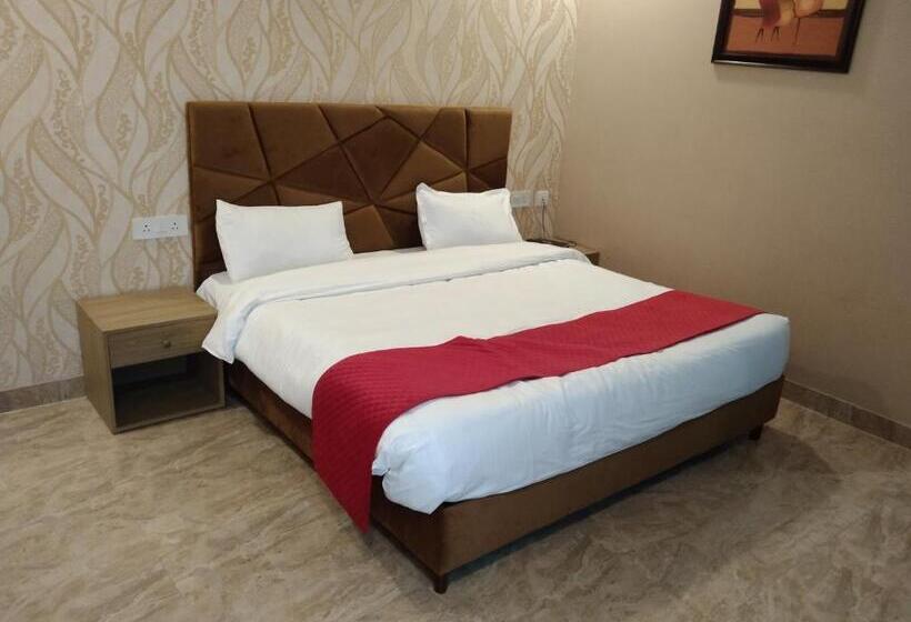 هتل Crown Ceremonies