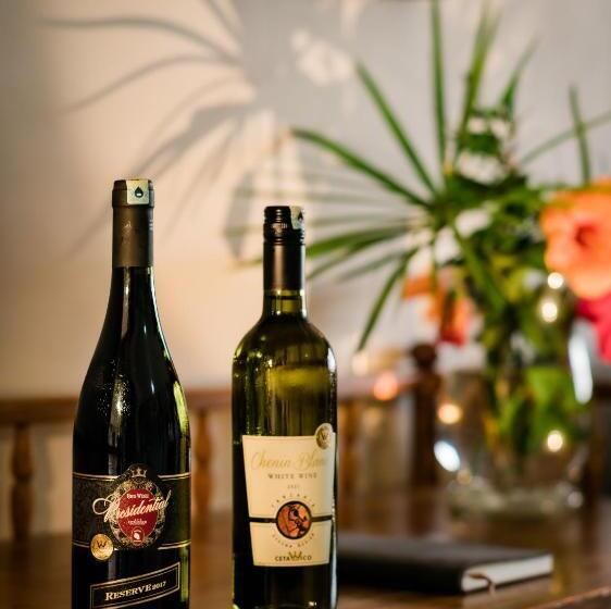 בית מלון כפרי Domiya Estate Ltd