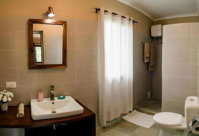 בית מלון כפרי Domiya Estate Ltd