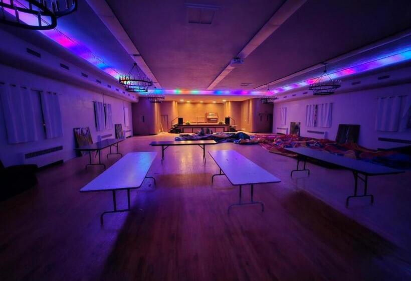 هتل Eaglescape Suites And Event Center