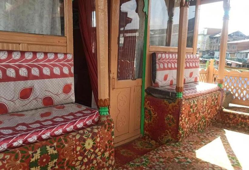 ホテル Hb. Gulshan Palace