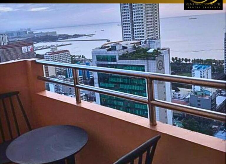 هتل Near Us Embassy X Free Unlimited Pool, Massage & Sauna Access X Promo This Month! Explore Deluxe Stu