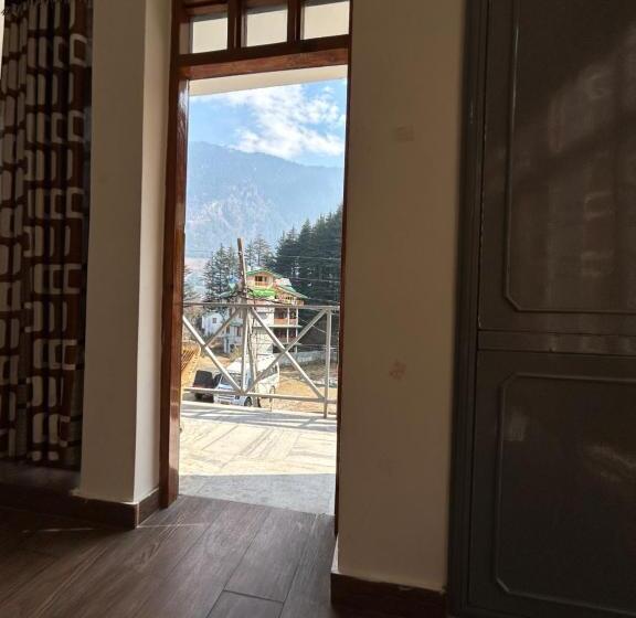 هتل New Ocean Manali !! Near Mall Road